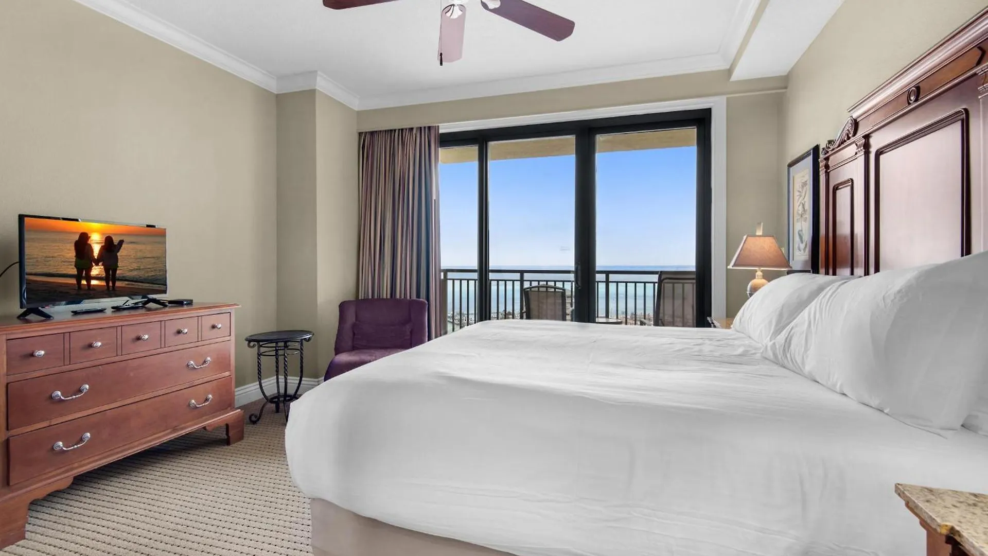 Emerald Grande W928 Destin 0*,