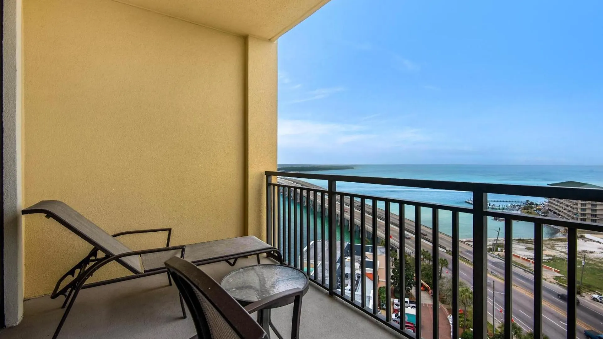 Holiday home Emerald Grande W928 Destin